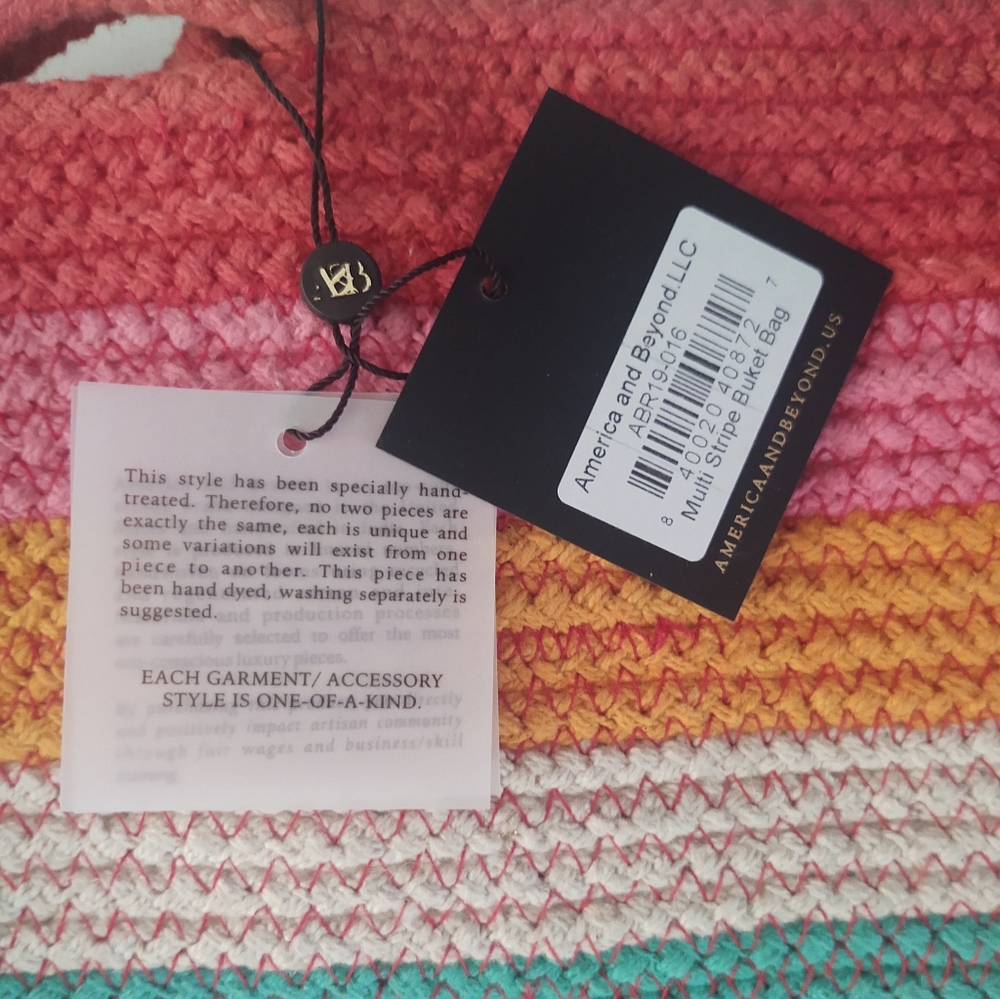 America & Beyond striped bucket bag beach tote New - Picture 6 of 7